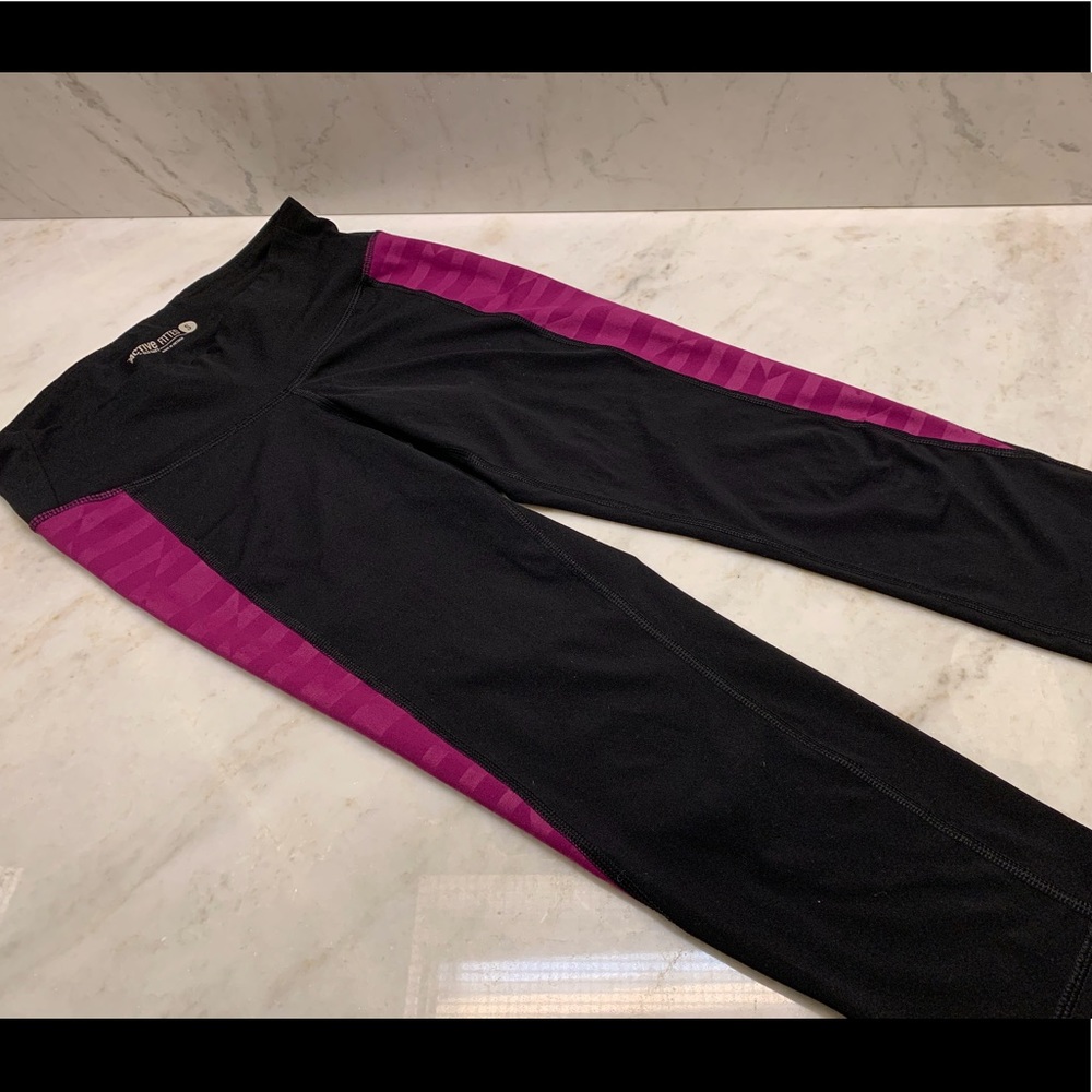 Capri Leggings Bundle - image 3